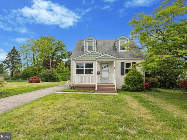 801 Thompson St, Jenkintown, PA 19046