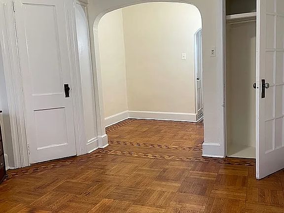 4th image of 530 W 50th St APT 4A