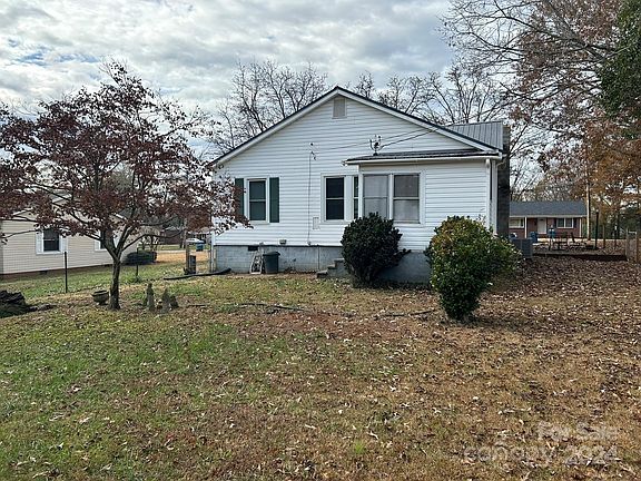 5th image of 271 Willow Run Dr