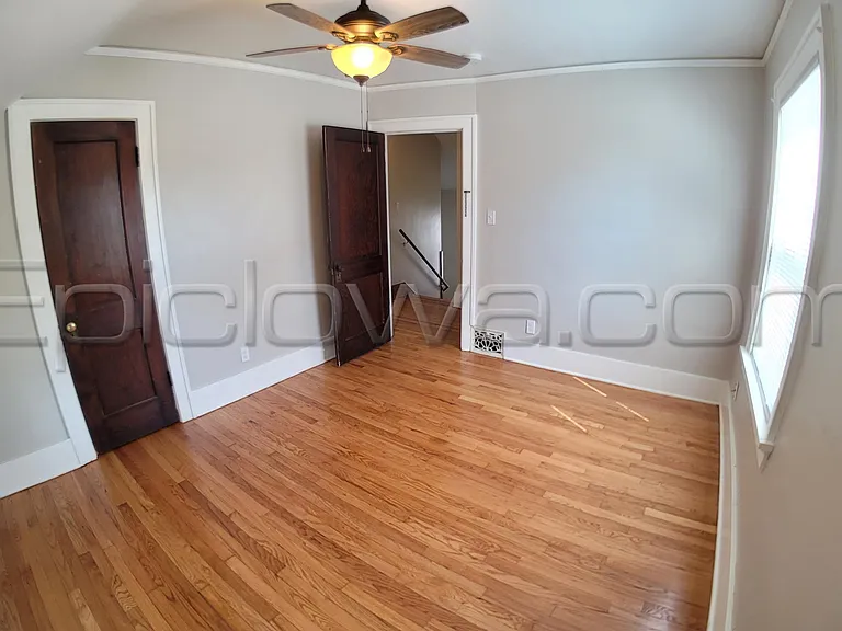 1112 Maplewood Dr NE — Photo 17