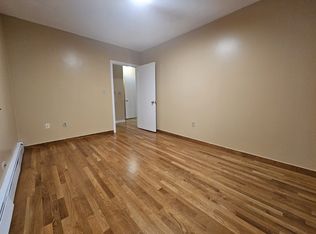 26 Cleveland St, Dedham, MA 02026