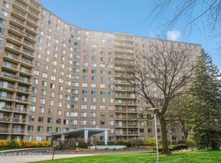 7061 N Kedzie Ave SUITE 1409, Chicago, IL 60645