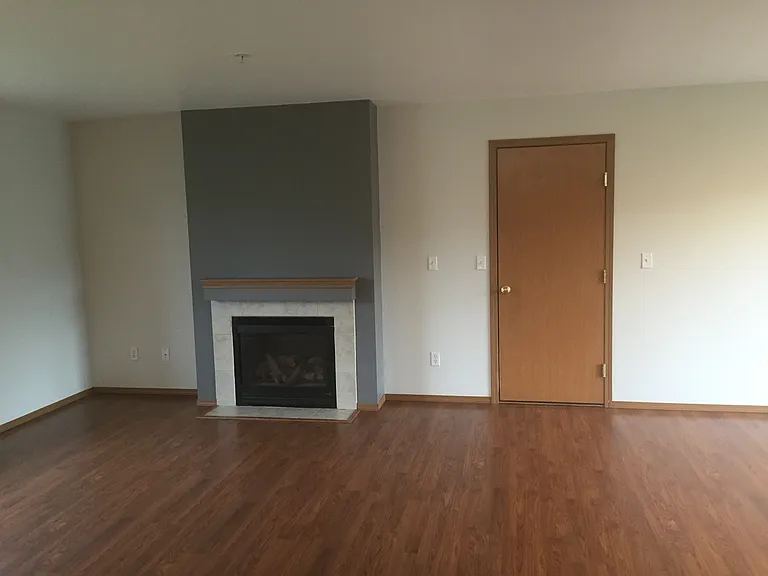 2306 Herndon Dr — Photo 4