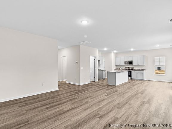 5th image of 234 Palomo Pl