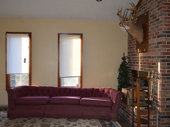 4th image of 7765 Owl Hollow Trl