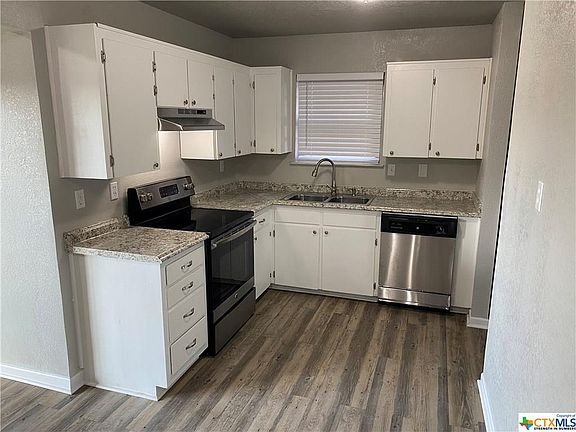 2nd image of 405 Myra Lou Ave