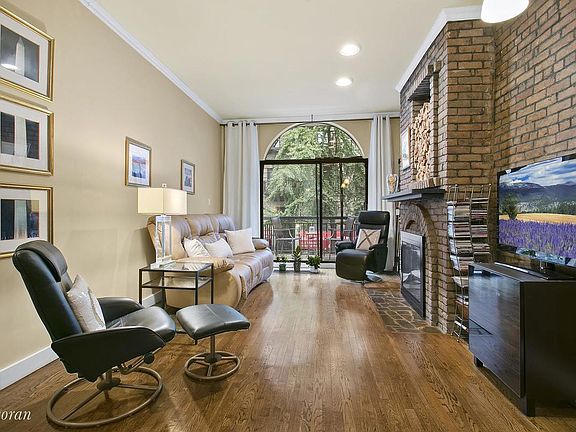 3rd image of 243 E 77th St APT 2A