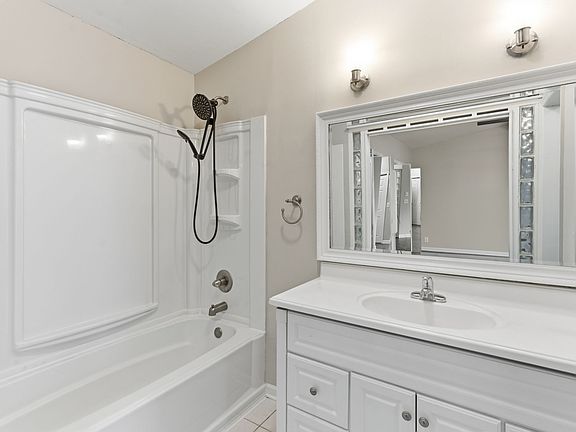 4th image of 3017 Casa Dr