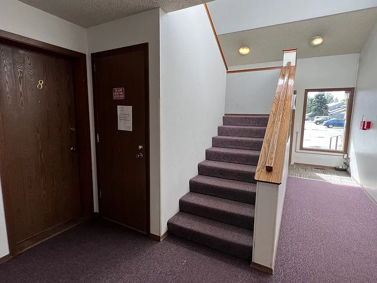 2200 Minerva Way #B8 — Photo 8