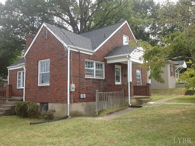 1st image of 821 Rockbridge Ave