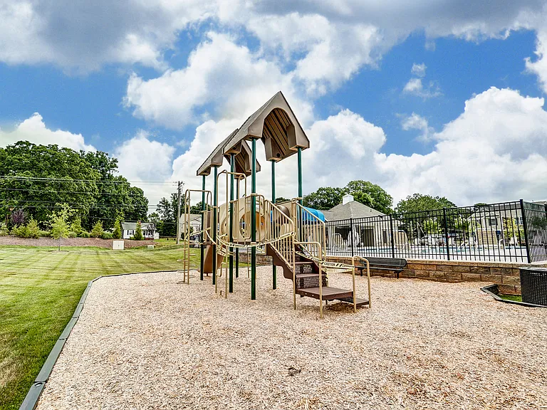 7018 Pennyroyal Way — Photo 19