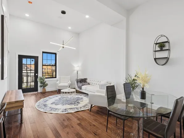 104 Glenwood Avenue image 1 of 40