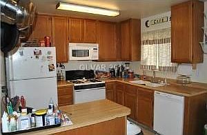 3rd image of 4808 Osborn Ct
