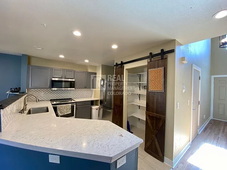 2021 Dove Creek Ct — Photo 10