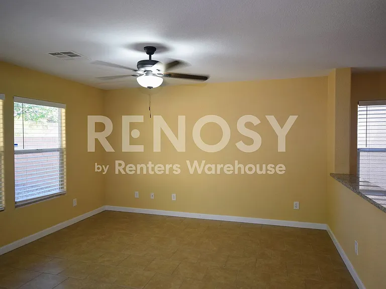 5333 Iron Crossing Ave — Photo 2