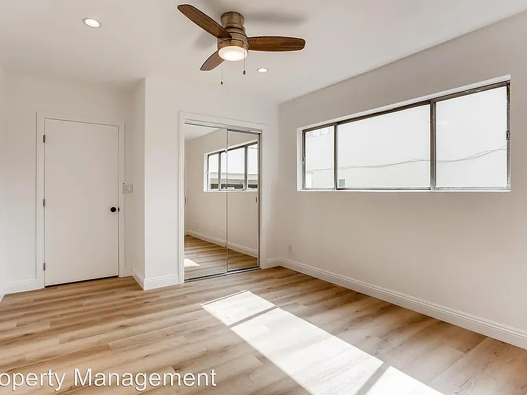 11807 Courtleigh Dr #3 — Photo 6