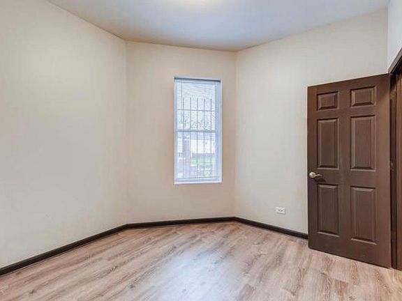 4th image of 5636 S Justine St #1