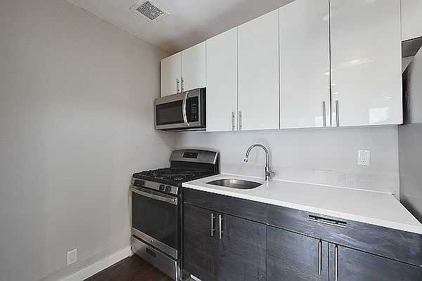 1st image of 1351 Eastern Pkwy #2R