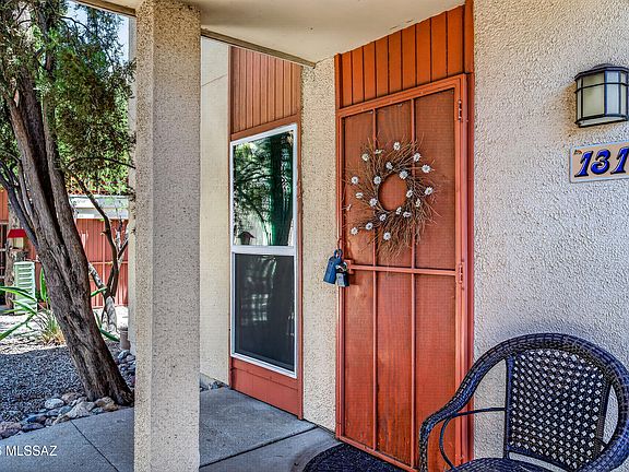 2nd image of 1600 N Wilmot Rd Unit 131