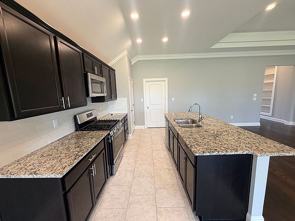 5th image of 3331 Grand Lake Dr