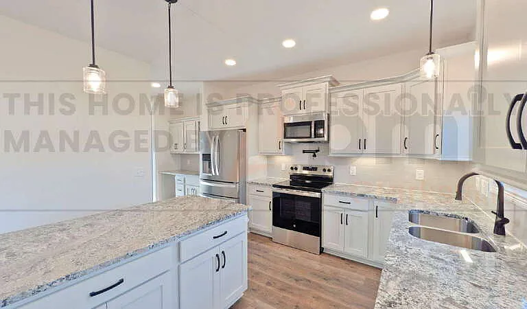 576 Dexter Dr — Photo 12