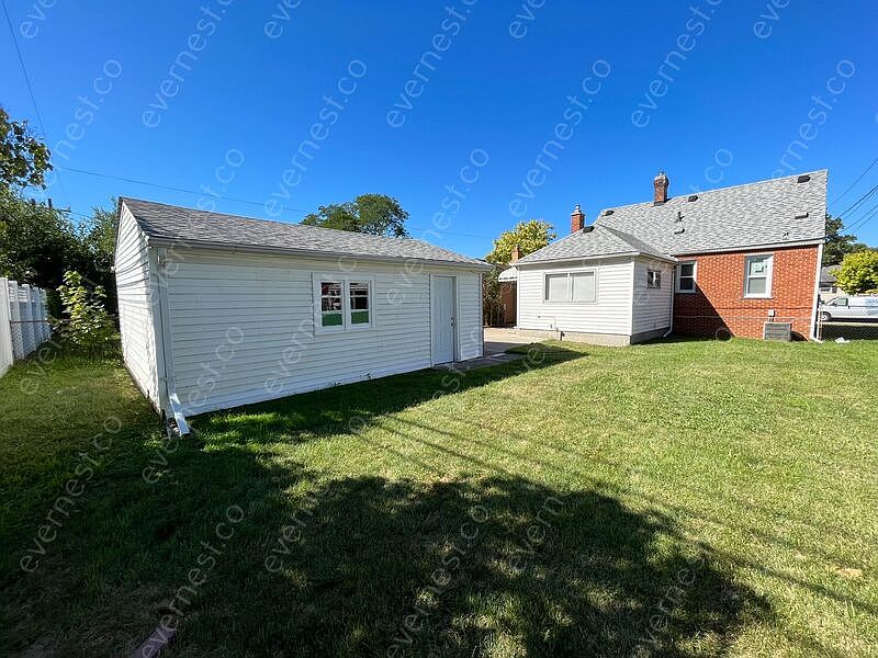 24914 Rosalind Ave, Eastpointe, MI 48021 Zillow