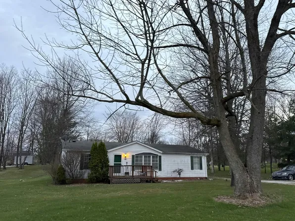 7521 Brownwood Ave NW, Canal Fulton, OH 44614