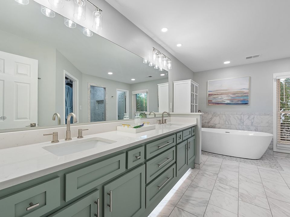 1st image of 7659 Cordova Club Dr E