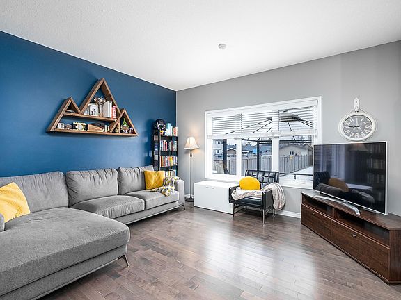 3rd image of 18028 89th St NW