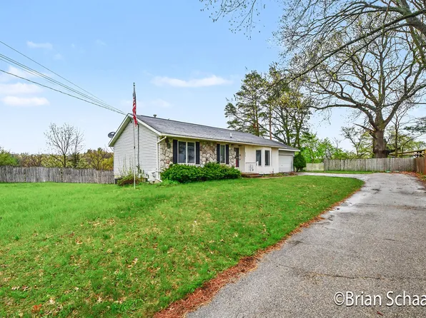 3170 Morley Ave NE, Grand Rapids, MI 49505