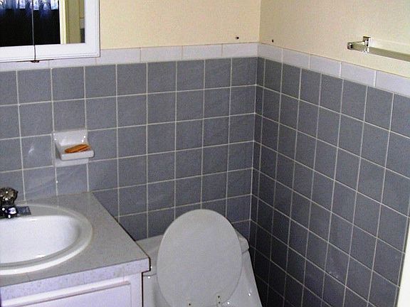 1/2 bath in master bedroom