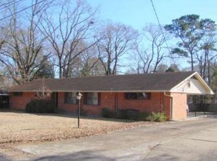 1405 Vermont Ave, McComb, MS 39648
