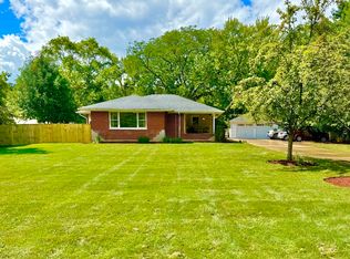 1570 Church Rd, Aurora, IL 60505