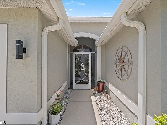 4th image of 12929 Dresden Ct