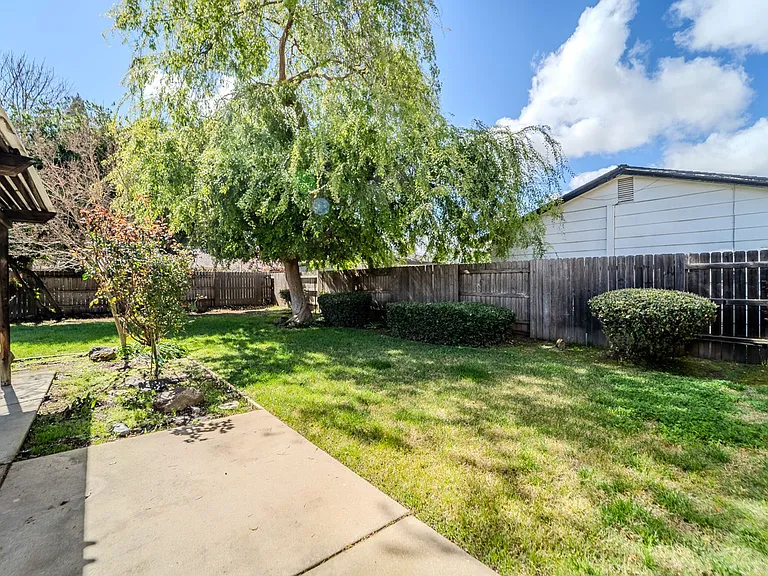 1540 Eden Way — Photo 23