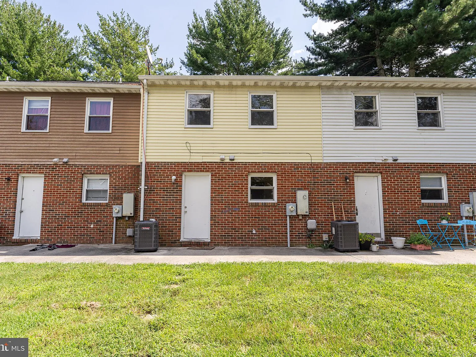 3 bed, 1.5 bath, 1152 sqft, $1,395 — Photo 4