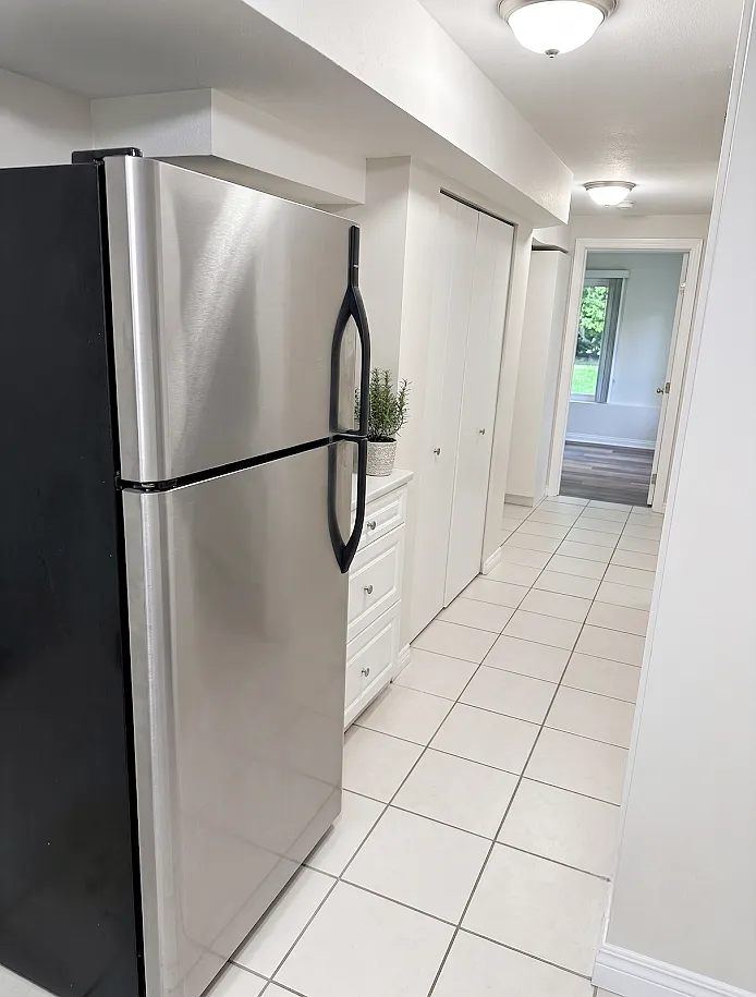 1 bed, 1250 sqft, $2,450 — Photo 3