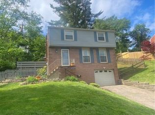 1280 Beagle Dr, Bethel Park, PA