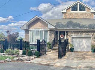 33 Roosevelt Ter, BAYONNE, NJ 07002