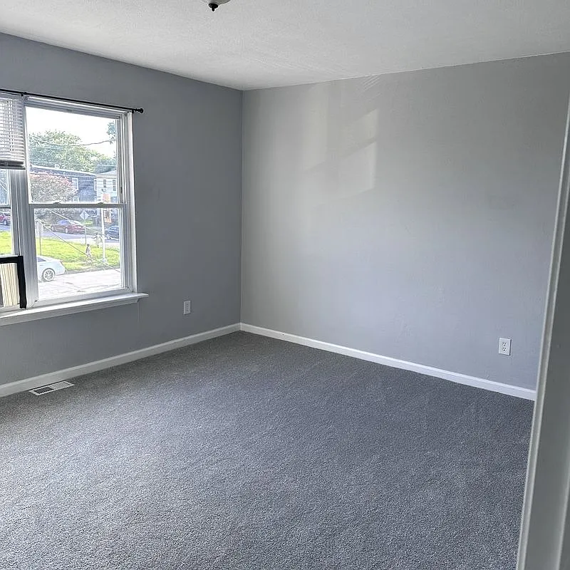 3 bed, 1.5 bath, 1500 sqft, $1,650 — Photo 4