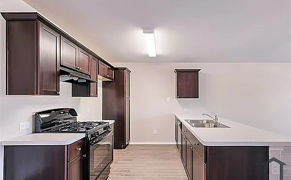 4 bed, 1880 sqft, $2,520 — Photo 4