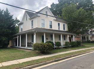 822 20th St S, Arlington, VA 22202