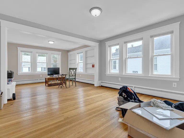 6 Stirling St #2 — Photo 9