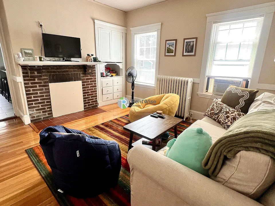 97 Winthrop St