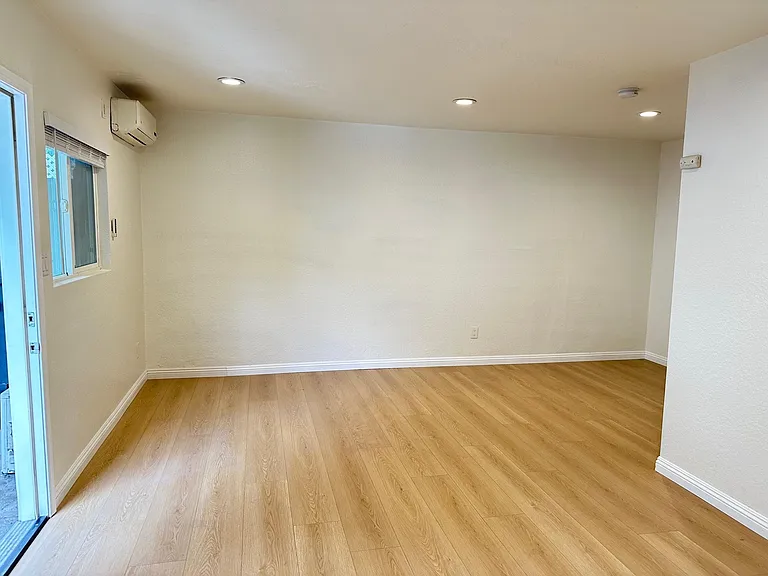 413 Bridewell St — Photo 3