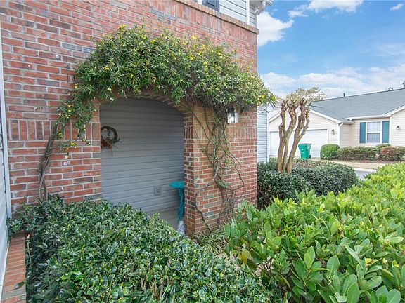 5th image of 655 Bedford Ct