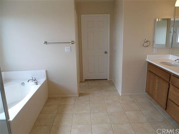 4th image of 13339 Chimayo St