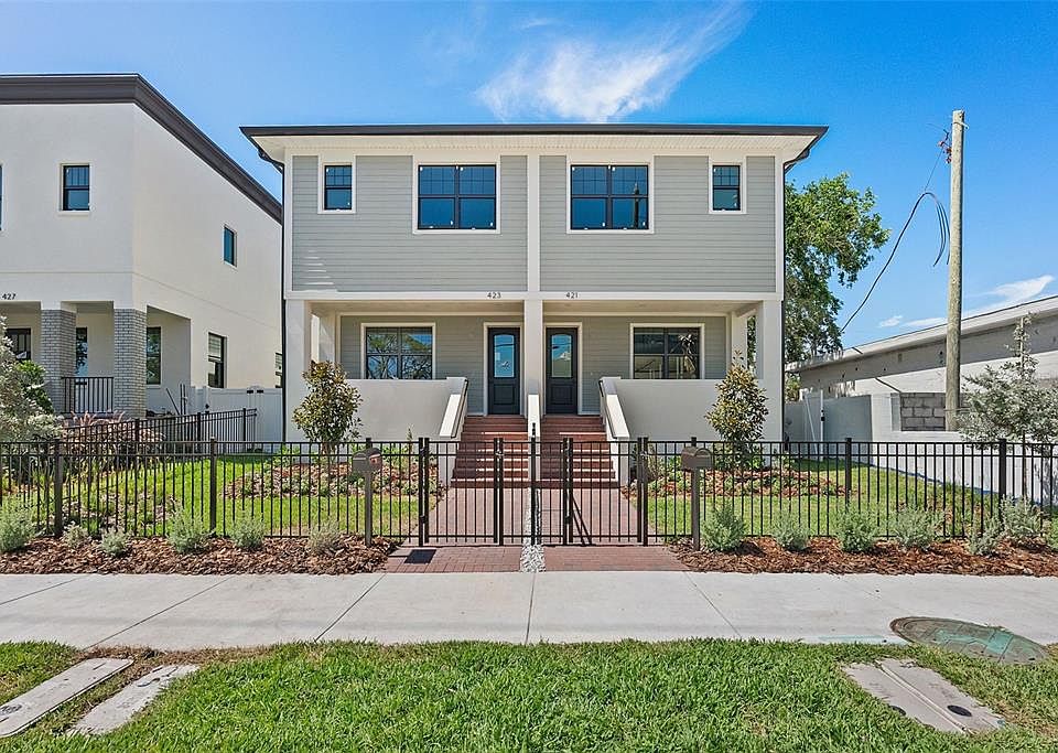 1st image of 423 11TH AVENUE S