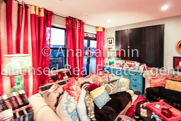 Rented by Citi Zone Realty | media 48