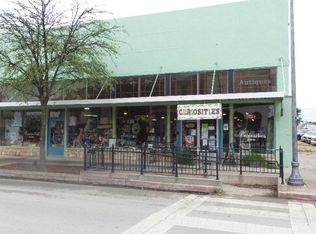 719 Hutchins Ave, Ballinger, TX 76821